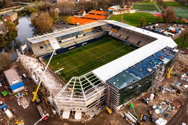 Jena , 300323, Fussball Regionalliga , FC Carl-Zeiss Jena Baustelle Ernst Abbe Sportfeld Übersicht Stadion , Flugaufnahme Luftbild
