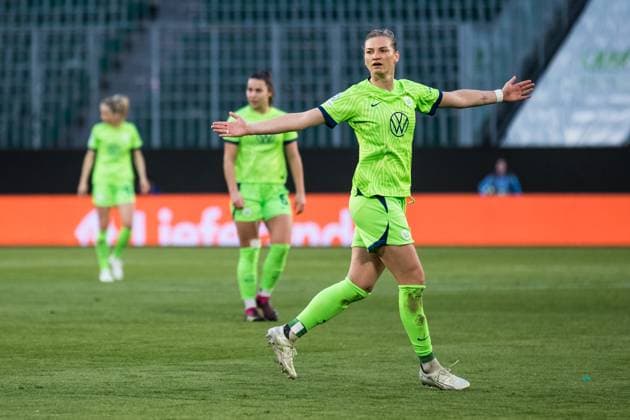 Sport Themen der Woche KW13 UEFA Women’s Champions League: VfL Wolfsburg - Paris Saint-Germain Alexandra Popp (VfL Wolfsburg. 11) bejubelt ihren 1:0 Treffer UEFA Women’s Champions League: VfL Wolfsburg - Paris Saint-Germain, Wolfsburg, Volkswagen Arena *** UEFA Womens Champions League VfL Wolfsburg Paris Saint Germain Alexandra Popp VfL Wolfsburg 11 celebrates her 1 0 goal UEFA Womens Champions League VfL Wolfsburg Paris Saint Germain, Wolfsburg, Volkswagen Arena Copyright: xBEAUTIFULxSPORTS Wunderlx