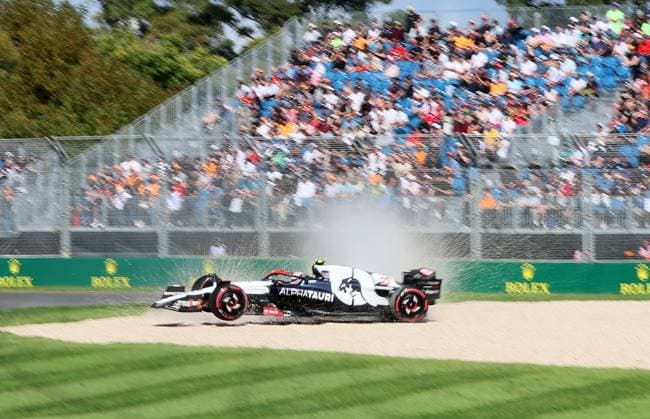 FORMULA 1 ROLEX AUSTRALIAN GRAND PRIX 2023 31.03.2023, Albert-Park, Melbourne, FORMULA 1 ROLEX AUSTRALIAN GRAND PRIX 2023 , im Bild Ausritt von Yuki Tsunoda (JPN), Scuderia AlphaTauri ins Kiesbett.