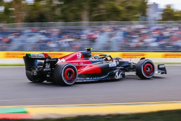 March 31, 2023, Melbourne, Victoria, Australia: MELBOURNE, AUSTRALIA - MARCH 31: Zhou Guanyu of China drives the Alfa Romeo F1 C43 Ferrari during practice at the 2023 Australian Grand Prix at Albert Park in Melbourne, Australia Melbourne Australia - ZUMAp121 20230331_zsp_p121_121 Copyright: xChrisxPutnamx