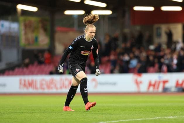 Flyeralarm Frauen-Bundesliga 2022-2023, 1. FC Köln - MSV Duisburg Manon Klett (FC, 1) bejubelt das 1:0 für 1. FC Köln Köln Südstadion Nordrhein-Westfalen Deutschland
