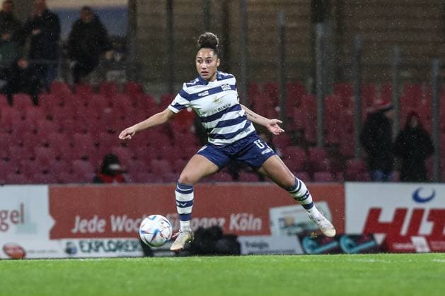 Fussball, FLYERALARM Frauen Bundesliga Saison 2022 2023 17.Spieltag 1.FC Köln - MSV Duisburg 31.03.2023, Südstadion Köln Vanessa Fürst (MSV Duisburg, 8) Köln Südstadion Nordrhein-Westfahlen Deutschland