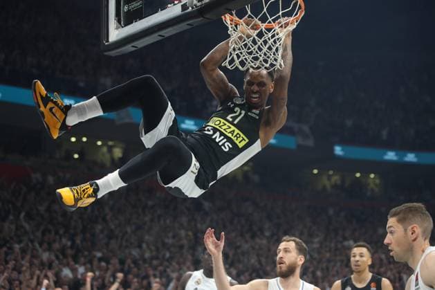 Sport Themen der Woche KW13 Sport Bilder des Tages PARTIZAN vs REAL MADRID JAMES NUNNALLY Dzejms Naneli kosarkas Partizana na utakmici Evrolige protiv Reala Madrid u hali Stark Beogradska arena, Beograd 31.03.2023. godine Foto: Kosarka, Partizan, Evroliga, Real Madrid Belgrade Stark Belgrade arena Serbia Copyright: xMarkoxMetlas xMNxPressx