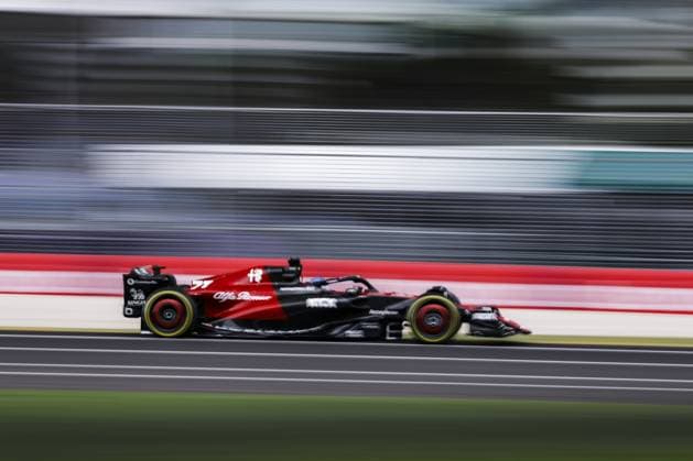 77 BOTTAS Valtteri (fin), Alfa Romeo F1 Team Stake C43, action during the Formula 1 Rolex Australian Grand Prix 2023, 3rd round of the 2023 Formula One World Championship, WM, Weltmeisterschaft from March 31 to April 2, 2023 on the Albert Park Circuit, in Melbourne, Australia - F1 - AUSTRALIAN GRAND PRIX 2023 DPPI Panoramic  03323005__R5_9857