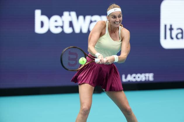 March 31, 2023, Miami Gardens, Florida, United States Of America: MIAMI GARDENS, FLORIDA - MARCH 31: Petra Kvitova of the Czech Republic defeats Sorana Cirstea of Romania in the semi-finals of the women s singles at the Miami Open at the Hard Rock Stadium on March 31, 2023 in Miami Gardens, Florida....People: Petra Kvitova Miami Gardens United States Of America - ZUMAs214 20230331_zda_s214_052 Copyright: xSMGx