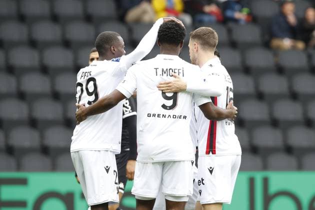 Joie - But de Terem Igobor Moffi (OGC Nice) - Nicolas Pepe (OGC Nice) - Aaron Ramsey (OGC Nice) - Gaetan Laborde (OGC Nice) FOOTBALL : SCO Angers Vs OGC Nice - Ligue 1 - 02 04 2023 MichaelBaucher Panoramic 