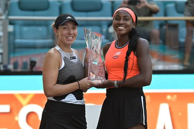 MIAMI GARDENS, FL - APRIL 02: Jessica Pegula (USA), left, and Coco Gauff (USA) win the Women™s Final Doubles match of the Miami Open on April 2, 2023 at Hard Rock Stadium in Miami Gardens, Florida. (Photo by Michele Eve Sandberg Icon Sportswire) TENNIS: APR 02 Miami Open Icon040220233