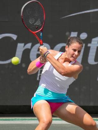 April 4, 2023: Emma Navarro (USA loses to Madison Keys (USA), 6-4, 6-3 at the Credit One Charleston Open being played at Family Circle Tennis Center in Charleston, South Carolina, USA> Charleston USA - ZUMAc04_ 20230404_zaf_c04_036 Copyright: xLesliexBillmanx