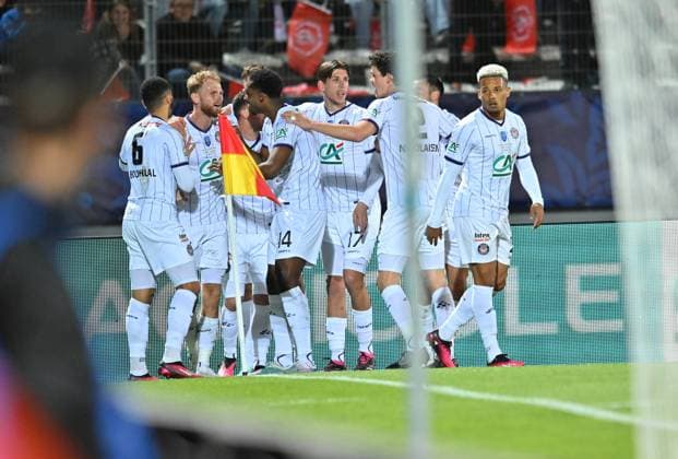 Joie de Zakaria Aboukhlal (toulouse) et de ses coÃ quiiers FOOTBALL: FC Annecy vs Toulouse FC - 1 2 Coupe de France - 06 04 2023 FredericChambert Panoramic 