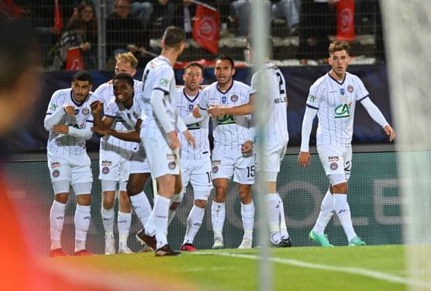 Joie de Zakaria Aboukhlal (toulouse) et de ses coÃ quiiers FOOTBALL: FC Annecy vs Toulouse FC - 1 2 Coupe de France - 06 04 2023 FredericChambert Panoramic 