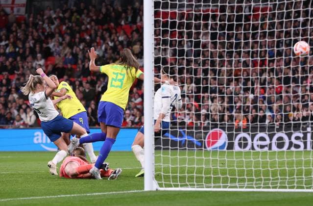London, England, 6th April 2023. Andressa Alves of Brazil scores to make it 1-1 during the Women s CONMEBOL UEFA Finalissima match at Wembley Stadium, London. Picture credit should read: Paul Terry Sportimage EDITORIAL USE ONLY. No use with unauthorised audio, video, data, fixture lists, club league logos or live services. Online in-match use limited to 120 images, no video emulation. No use in betting, games or single club league player publications. SPI-2352-0021