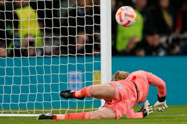 England Women v Brazil Women Womens Finalissima 2023 Mary Earps of England makes the first of two penalty saves in the shootout out during the Womens Finalissima 2023 match between England Women and Brazil Women at Wembley Stadium, London Content Not Available For UK Newspapers Copyright: xPaulxChestertonx FIL-18329-0082 UK Newspapers OUT