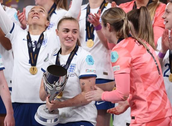 London, England, 6th April 2023. Georgia Stanway of England with the trophy after her team win the Women s CONMEBOL UEFA Finalissima match at Wembley Stadium, London. Picture credit should read: Paul Terry Sportimage EDITORIAL USE ONLY. No use with unauthorised audio, video, data, fixture lists, club league logos or live services. Online in-match use limited to 120 images, no video emulation. No use in betting, games or single club league player publications. SPI-2352-0053