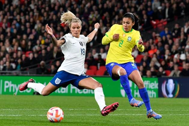 England Women v Brazil CONMEBOL UEFA Women s Champions Cup Finalissima Rachel Daly of England on the attack is challenged by Antonia of Brazil during the CONMEBOL UEFA Women s Champions Cup Finalissima match between England Women and Brazil at Wembley Stadium, London, England on 6 April 2023. London Wembley Stadium Greater London England Editorial use only , Copyright: xGrahamxHuntx PSI-17188-0301