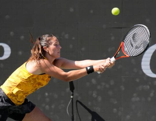 April 7, 2023: Daria Kasatkina (RUS) defeated Madison Keys (USA) 7-6, 4-6, 6-2, at the Credit One Charleston Open being played at Family Circle Tennis Center in Charleston, South Carolina USA Tennisclix Charleston USA - ZUMAc04_ 20230407_zaf_c04_025 Copyright: xLesliexBillmanx
