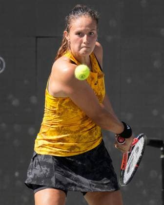 April 7, 2023: Daria Kasatkina (RUS) defeated Madison Keys (USA) 7-6, 4-6, 6-2, at the Credit One Charleston Open being played at Family Circle Tennis Center in Charleston, South Carolina USA Tennisclix Charleston USA - ZUMAc04_ 20230407_zaf_c04_026 Copyright: xLesliexBillmanx