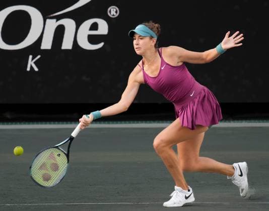April 7, 2023: Belinda Bencic (SUI) defeated Ekaterina Alexandrova (RUS) 6-3, 6-3, at the Credit One Charleston Open being played at Family Circle Tennis Center in Charleston, South Carolina USA Tennisclix Charleston USA - ZUMAc04_ 20230407_zaf_c04_057 Copyright: xLesliexBillmanx
