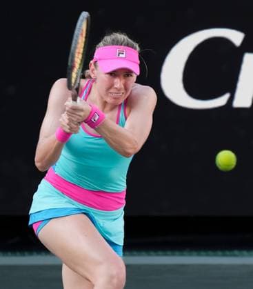 April 7, 2023: Ekaterina Alexandrova (RUS) loses to Belinda Bencic (SUI), 6-3, 6-3 at the Credit One Charleston Open being played at Family Circle Tennis Center in Charleston, South Carolina, {USA} Tennisclix Charleston USA - ZUMAc04_ 20230407_zaf_c04_069 Copyright: xLesliexBillmanx