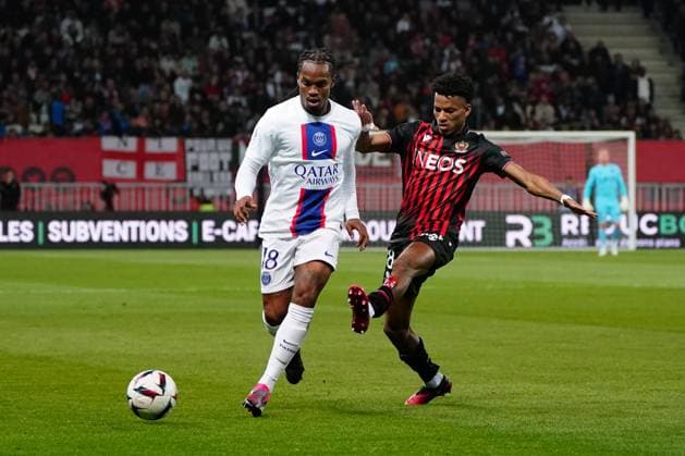 Renato Sanches (Paris SG) - Hicham Boudaoui (OGC Nice) FOOTBALL : OGC Nice vs Paris SG - Ligue 1 Uber Eats - Nice - 08 04 2023 NorbertScanella Panoramic 
