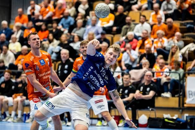 230409 Aranäs Melwin Beckman under handbollsmatchen i Handbollsligan mellan IFK Kristianstad och Aranäs den 9 april 2023 i Kristianstad. Copyright: AVDOxBILKANOVIC BB230409AB015
