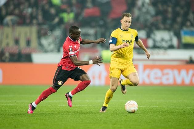 UEFA Europa League: Bayer 04 Leverkusen - Royale Union Saint Gilloise Moussa Diaby (Bayer 04 Leverkusen, 19), Senne Lynen (Royale Union Saint Gilloise, 20) UEFA Europa League Viertelfinale: Bayer 04 Leverkusen - Royale Union Saint Gilloise, BayArena Leverkusen Copyright: xBEAUTIFULxSPORTS Wunderlx