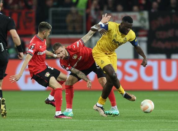 Sport Bilder des Tages Florian Wirtz (Bayer04), Robert Andrich (Bayer), Victor Boniface (Saint-Gilloise), UEFA Europa League, Leverkusen, Deutschland, 13.04.2023, Europa League, Viertelfinale, Hinspiel, Bayer 04 Leverkusen vs Union Saint-Gilloise.
