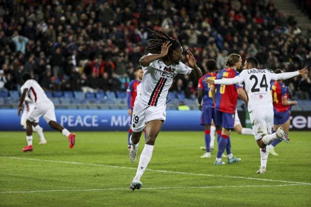 Joie des joueurs de l equipe Nice apres le but de Terem Moffi 9 FOOTBALL : FC Basel vs OGC Nice - UEFA Europa Conference League quarter-final- 13 04 2023 -St. Jakob b-Park Basel ElyxandroCegarra Panoramic 