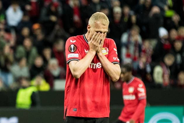 UEFA Europa League: Bayer 04 Leverkusen - Royale Union Saint Gilloise Mitchel Bakker (Bayer 04 Leverkusen, 5) schlaegt frustriert die Haende vors Gesicht UEFA Europa League Viertelfinale: Bayer 04 Leverkusen - Royale Union Saint Gilloise, BayArena Leverkusen Copyright: xBEAUTIFULxSPORTS Wunderlx