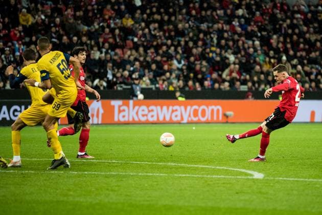 UEFA Europa League: Bayer 04 Leverkusen - Royale Union Saint Gilloise Florian Wirtz (Bayer 04 Leverkusen, 27) schiesst das 1:1 UEFA Europa League Viertelfinale: Bayer 04 Leverkusen - Royale Union Saint Gilloise, BayArena Leverkusen Copyright: xBEAUTIFULxSPORTS Wunderlx