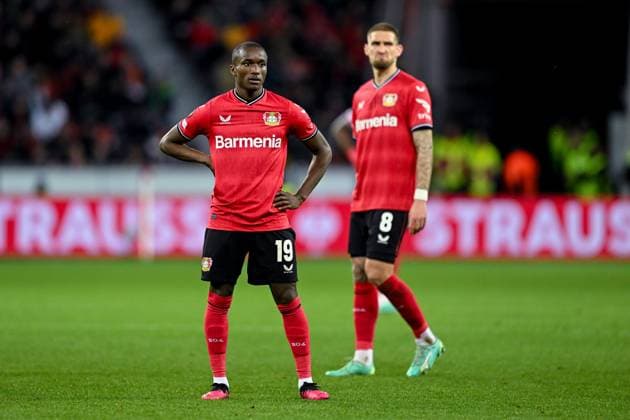 GER, Europa League, Bayer Leverkusen - Union Saint-Giloise 13.04.2023, BayArena , Leverkusen , GER, Europa League, Bayer Leverkusen - Union Saint-Giloise im Bild picture shows Moussa Diaby (Bayer Leverkusen 19) (l) ärgert sich nach Spielschluss.