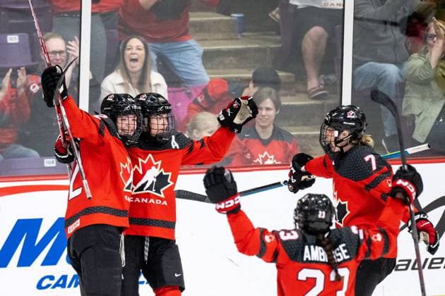 230413 Blayre Turnbull of Canada celebrates scoring 1-0 during the 2023 IIHF Women s World Championship, WM, Weltmeisterschaft quarterfinal game between Canada and Sweden on April 13, 2023 in Brampton. Photo: Mathilda Ahlberg BILDBYRAN kod MA MA0459 ishockey Ice hockey, Eishockey vm dam 2023 iihf womens world championship dam vm ishockey vm kanada sverige women canada sweden bbeng jubel Copyright: MATHILDAxAHLBERG BB230413MA074