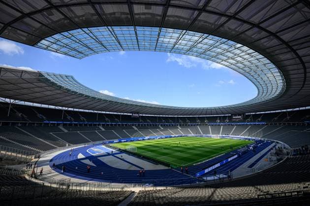 Blick in das leere Stadion vor dem Spiel. Fussball 1. Bundesliga, 27. Spieltag: Hertha BSC Berlin - RB Leipzig 0-1. 08. April 2023: Berlin, Olympiastadion. Hertha BSC Berlin - RB Leipzig 0-1