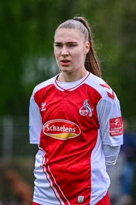 16.04.2023, GER, Fußball, Frauen, Testspiel, 2022 2023, 1. FC Köln - TSG Hoffenheim Alena Bienz (Köln) wartet auf die Ausführung des Eckballs. Westerburg Schulstadion Rheinland-Pfalz Deutschland