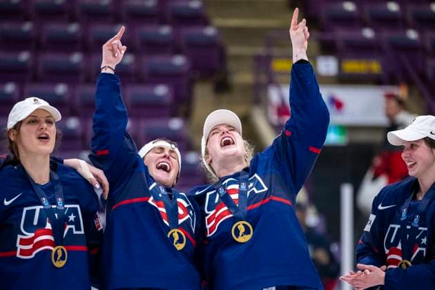 230416 Players of USA celebrate winning the 2023 IIHF Women s World Championship, WM, Weltmeisterschaft final between Canada and USA on April 16, 2023 in Brampton. Photo: Mathilda Ahlberg BILDBYRAN kod MA MA0464 ishockey Ice hockey, Eishockey vm dam 2023 iihf womens world championship dam vm ishockey vm canada usa women bbeng kanada jubel Copyright: MATHILDAxAHLBERG BB230416MA227