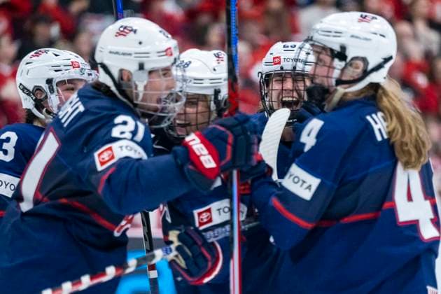 230416 Alex Carpenter of USA celebrates during the 2023 IIHF Women s World Championship, WM, Weltmeisterschaft final between Canada and USA on April 16, 2023 in Brampton. Photo: Mathilda Ahlberg BILDBYRAN kod MA MA0464 ishockey Ice hockey, Eishockey vm dam 2023 iihf womens world championship dam vm ishockey vm canada usa women bbeng kanada jubel Copyright: MATHILDAxAHLBERG BB230416MA234