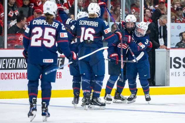 230416 Caroline Harvey and Cayla Barnes of USA celebrate during the 2023 IIHF Women s World Championship, WM, Weltmeisterschaft final between Canada and USA on April 16, 2023 in Brampton. Photo: Mathilda Ahlberg BILDBYRAN kod MA MA0464 ishockey Ice hockey, Eishockey vm dam 2023 iihf womens world championship dam vm ishockey vm canada usa women bbeng kanada jubel Copyright: MATHILDAxAHLBERG BB230416MA235