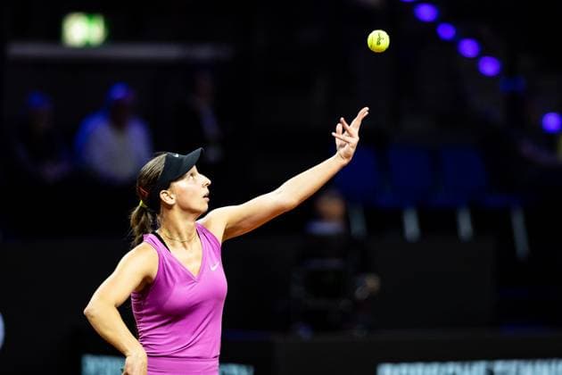 Tamara Korpatsch (GER) vs Cristina Bucsa (ESP) im Bild Tamara Korpatsch (GER) Aufschlag Porsche Tennis Grand Prix GP Stuttgart 2023, Billie Jean King Cup, Porsche-Arena, 17.04.2023 Porsche Tennis Grand Prix GP Stuttgart 2023 Porsche-Arena, 17.04.2023 Stuttgart Copyright: xEibner-Pressefoto RogerxBuerkex EP_EER