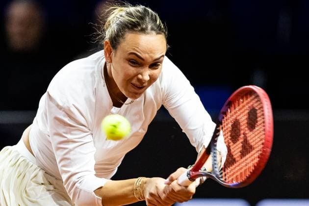 Ekaterina Alexandrova Keine Nationalitaet ausgewiesen (RUS) Vs. Donna Vekic (CRO) im Bild Donna Vekic (CRO) Porsche Tennis Grand Prix GP Stuttgart 2023, Billie Jean King Cup, Porsche-Arena, 17.04.2023 Porsche Tennis Grand Prix GP Stuttgart 2023 Porsche-Arena, 17.04.2023 Stuttgart Copyright: xEibner-Pressefoto RogerxBuerkex EP_EER