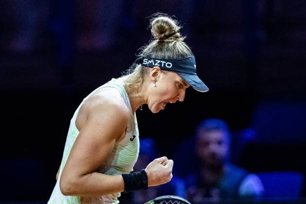 Match Martina Trevisan vs. Beatriz Haddad Maia im Bild Beatriz Haddad Maia (BRA) Mit Siegesfaust Porsche Tennis Grand Prix GP Stuttgart 2023, Billie Jean King Cup, Porsche-Arena, 18.04.2023 Porsche Tennis Grand Prix GP Stuttgart 2023 Porsche-Arena, 18.04.2023 Stuttgart Copyright: xEibner-Pressefoto RogerxBuerkex EP_EER