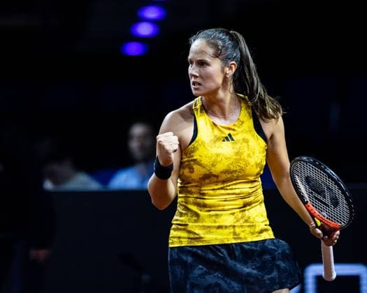Match Daria Kasatkina (RUS) vs Paula Badosa (ESP) im Bild Daria Kasatkina (RUS) Mit Siegesfaust Porsche Tennis Grand Prix GP Stuttgart 2023, Billie Jean King Cup, Porsche-Arena, 18.04.2023 Porsche Tennis Grand Prix GP Stuttgart 2023 Porsche-Arena, 18.04.2023 Stuttgart Copyright: xEibner-Pressefoto RogerxBuerkex EP_EER