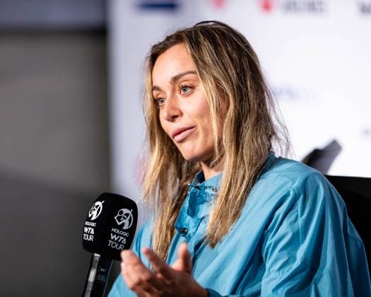 Paula Badosa (ESP) im Interview Porsche Tennis Grand Prix GP Stuttgart 2023, Billie Jean King Cup, Porsche-Arena, 18.04.2023 Porsche Tennis Grand Prix GP Stuttgart 2023 Porsche-Arena, 18.04.2023 Stuttgart Copyright: xEibner-Pressefoto RogerxBuerkex EP_EER