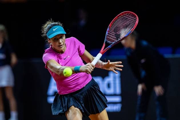Match Tatjana Maria (GER) vs Yiena In-Albon (SUI) im Bild Tatjana Maria Porsche Tennis Grand Prix GP Stuttgart 2023, Billie Jean King Cup, Porsche-Arena, 18.04.2023 Porsche Tennis Grand Prix GP Stuttgart 2023 Porsche-Arena, 18.04.2023 Stuttgart Copyright: xEibner-Pressefoto RogerxBuerkex EP_EER