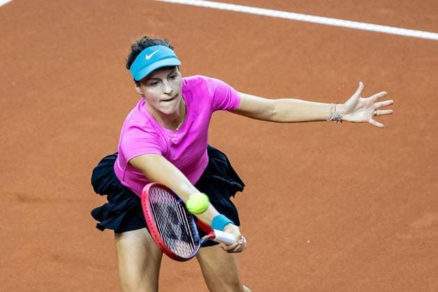 Match Tatjana Maria (GER) vs Yiena In-Albon (SUI) im Bild Tatjana Maria Porsche Tennis Grand Prix GP Stuttgart 2023, Billie Jean King Cup, Porsche-Arena, 18.04.2023 Porsche Tennis Grand Prix GP Stuttgart 2023 Porsche-Arena, 18.04.2023 Stuttgart Copyright: xEibner-Pressefoto RogerxBuerkex EP_EER