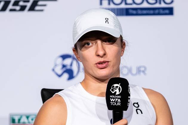 Iga Swiatek im Interview Weltrangliste 1 Porsche Tennis Grand Prix GP Stuttgart 2023, Billie Jean King Cup, Porsche-Arena, 18.04.2023 Porsche Tennis Grand Prix GP Stuttgart 2023 Porsche-Arena, 18.04.2023 Stuttgart Copyright: xEibner-Pressefoto RogerxBuerkex EP_EER