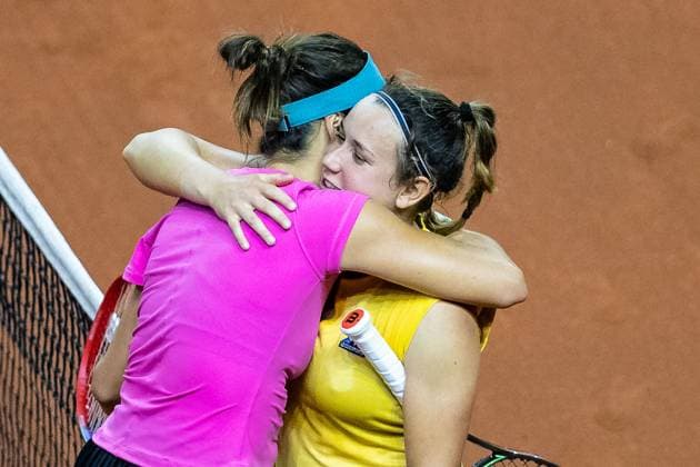 Tatjana Maria (GER) gewinnt den Match gegen Ylena In-Albon (SUI) Jubel bei Tatjana Porsche Tennis Grand Prix GP Stuttgart 2023, Billie Jean King Cup, Porsche-Arena, 18.04.2023 Porsche Tennis Grand Prix GP Stuttgart 2023 Porsche-Arena, 18.04.2023 Stuttgart Copyright: xEibner-Pressefoto RogerxBuerkex EP_EER