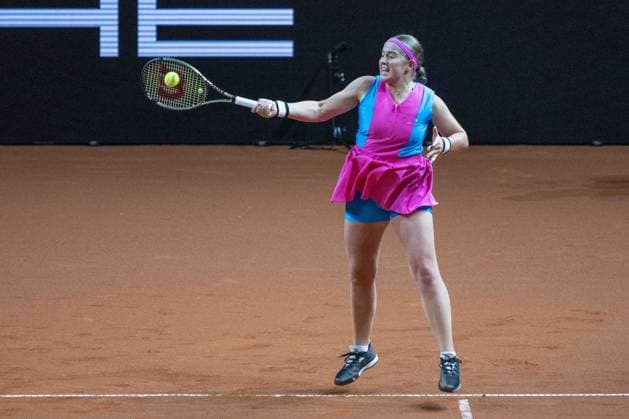 Jelena Ostapenko (LAT). Deutschland, Stuttgart, 18.04.2023, Tennis, Porsche Tennis Grand Prix, 2023, Runde 1, Jelena Ostapenko (LAT) - Emma Raducanu (GBR), Porsche Arena Foto: A2 Bildagentur Peter Hartenfelser