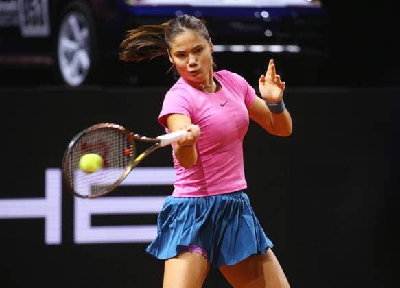 18.04.2023, Deutschland, Stuttgart, Porsche Tennis Grand Prix 2023, Emma Raducano (GBR)