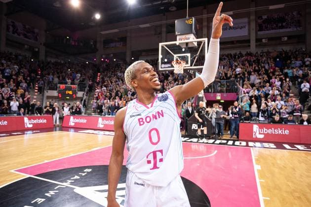 Basketball Champions League, Viertelfinale, Telekom Baskets Bonn vs. SIG Strasbourg, 18.04.2023 TJ SHORTS II (Telekom Baskets Bonn 0) feiert Copyright: xBEAUTIFULxSPORTS Derixx