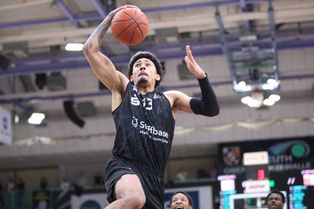 Jason George (Niners Chemnitz, 13), medi Bayreuth vs. Niners Chemnitz, Basketball, 1.Liga, 2022 2023, 29.Spieltag, 18.04.2023 medi Bayreuth vs. Niners Chemnitz, Basketball, 1.Liga, 2022 2023, 29.Spieltag, 18.04.2023 Bayreuth Copyright: xEibner-Pressefoto MarcusxFoerstex EP_EER