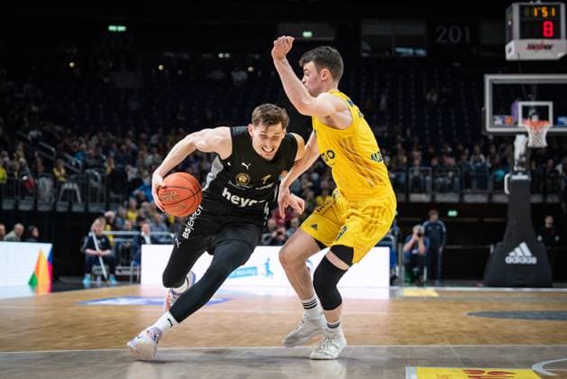 easyCredit Basketball Bundesliga, Alba Berlin vs Basketball Lowen Braunschweig. Berlin, 19.04.2023 David Kramer (Basketball Lowen Braunschweig 1) Basketball Easy Credit BBL 29 1 Bundesliga Spiel zwischen Alba Berlin und Basketball Lowen Braunschweig in der Mercedes Benz Arena am 19 April 2023 19.04.2023 in Berlin, Deutschland. Saison 2022 2033 Copyright: xBEAUTIFULxSPORTS LucianoxLimax